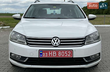 Універсал Volkswagen Passat 2011 в 
