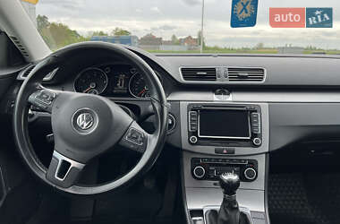 Універсал Volkswagen Passat 2011 в 