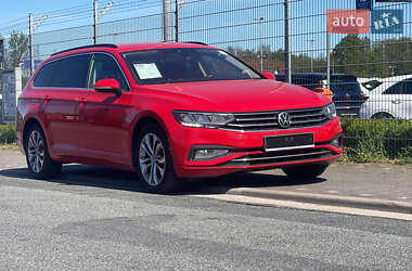 Універсал Volkswagen Passat 2021 в 