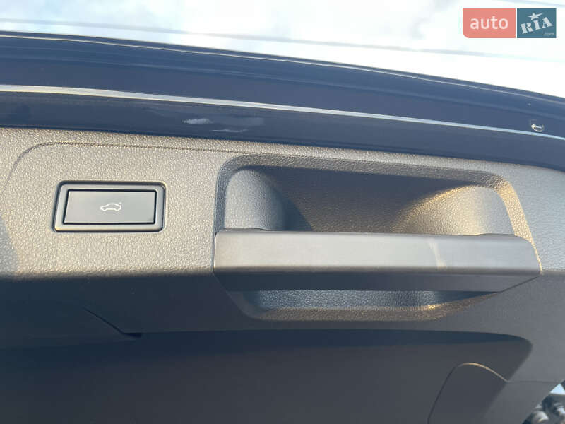 Універсал Volkswagen Passat 2019 в Рівному