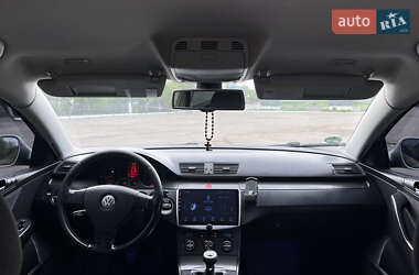 Універсал Volkswagen Passat 2006 в 