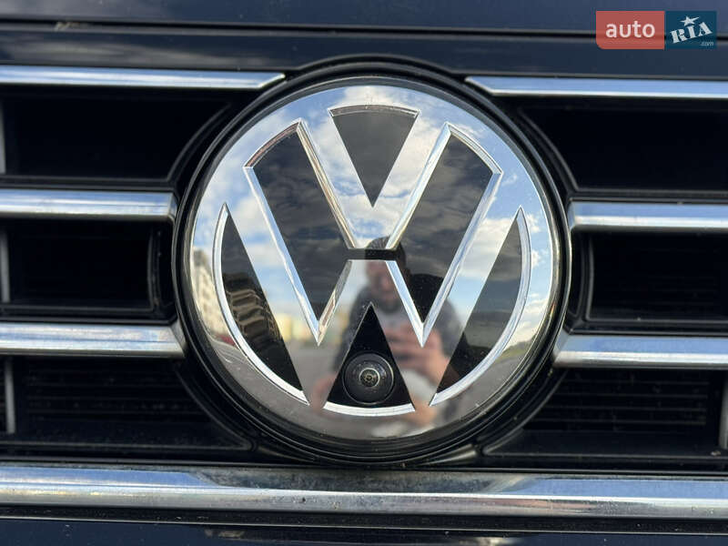 Універсал Volkswagen Passat 2019 в Рівному