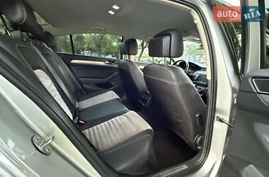 Седан Volkswagen Passat 2014 в 