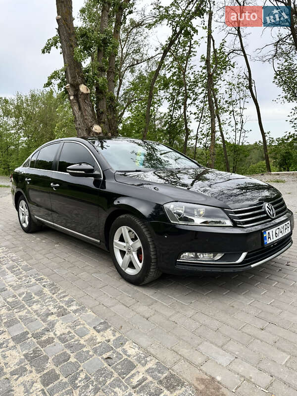 Седан Volkswagen Passat 2011 в Липовій Долині
