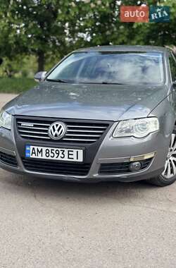 Седан Volkswagen Passat 2008 в Житомирі