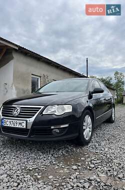 Седан Volkswagen Passat 2005 в Золочеве