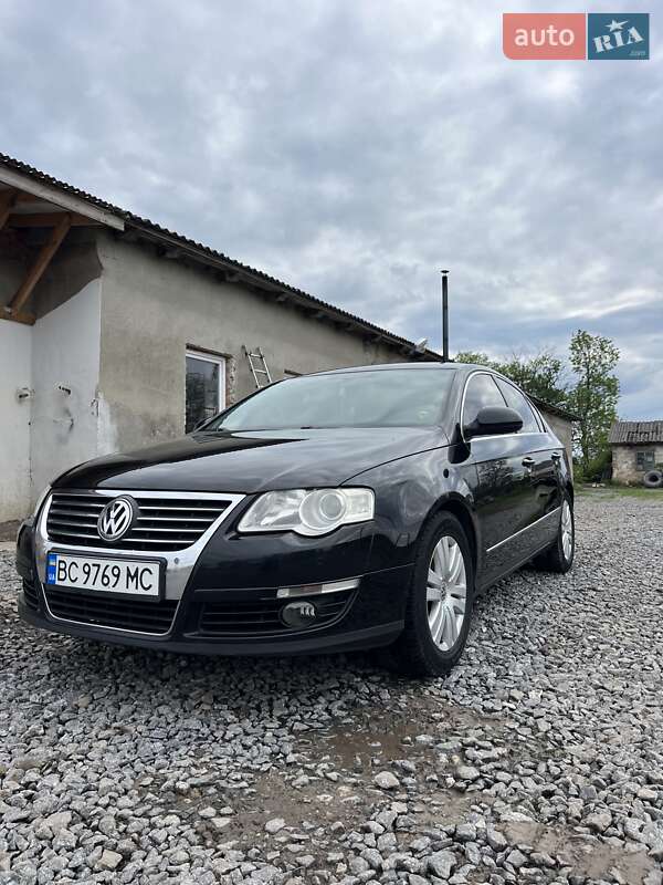 Седан Volkswagen Passat 2005 в Золочеве