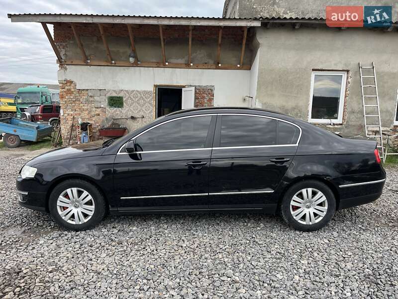 Седан Volkswagen Passat 2005 в Золочеве