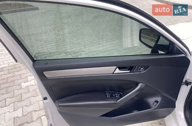 Седан Volkswagen Passat 2013 в 
