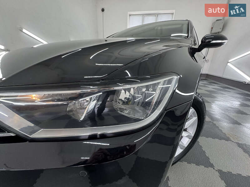 Універсал Volkswagen Passat 2015 в Трускавці