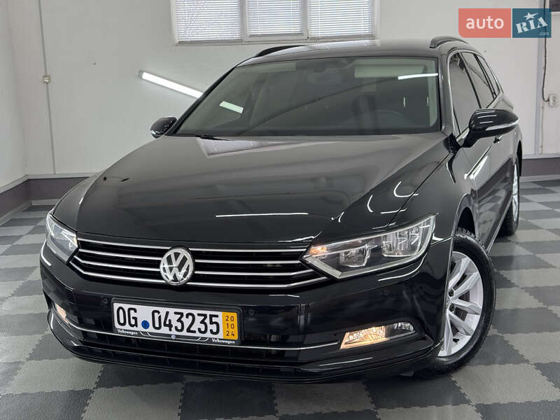 Універсал Volkswagen Passat 2015 в Трускавці