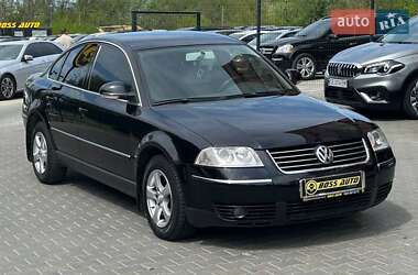 Седан Volkswagen Passat 2005 в Чернівцях
