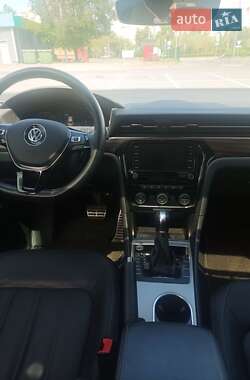 Седан Volkswagen Passat 2020 в 