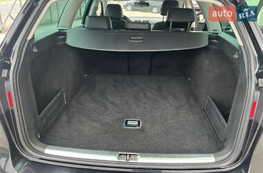 Універсал Volkswagen Passat 2010 в 