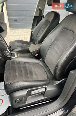 Універсал Volkswagen Passat 2010 в 