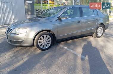 Седан Volkswagen Passat 2006 в 