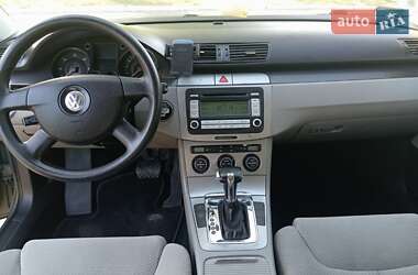 Седан Volkswagen Passat 2006 в 