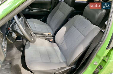 Універсал Volkswagen Passat 1990 в 