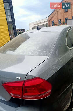 Седан Volkswagen Passat 2013 в 