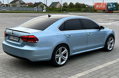 Седан Volkswagen Passat 2012 в 