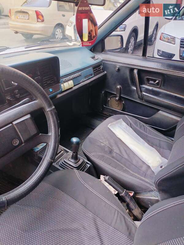 Універсал Volkswagen Passat 1988 в Дніпрі