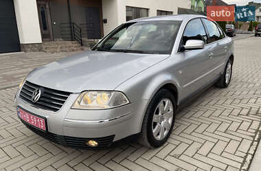 Седан Volkswagen Passat 2003 в Тернополі