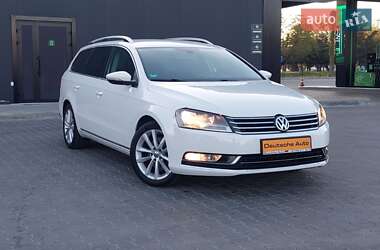 Універсал Volkswagen Passat 2012 в 