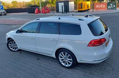 Універсал Volkswagen Passat 2012 в 