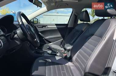 Седан Volkswagen Passat 2014 в 