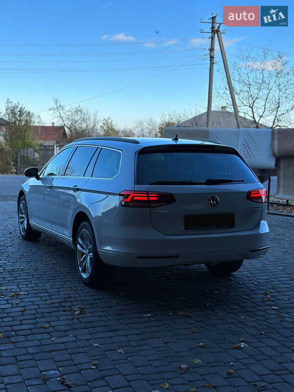 Універсал Volkswagen Passat 2015 в Харкові