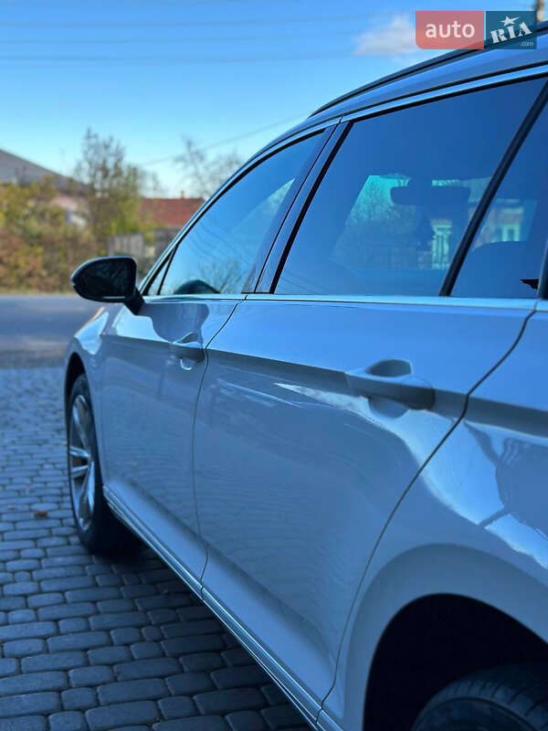 Універсал Volkswagen Passat 2015 в Харкові
