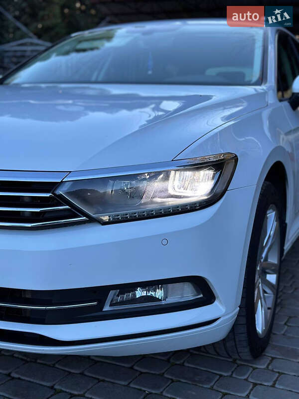 Універсал Volkswagen Passat 2015 в Харкові