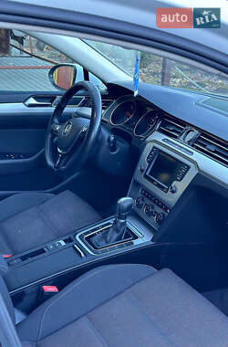 Универсал Volkswagen Passat 2015 в Харькове