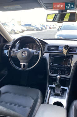 Седан Volkswagen Passat 2012 в 