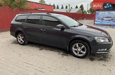 Універсал Volkswagen Passat 2011 в 
