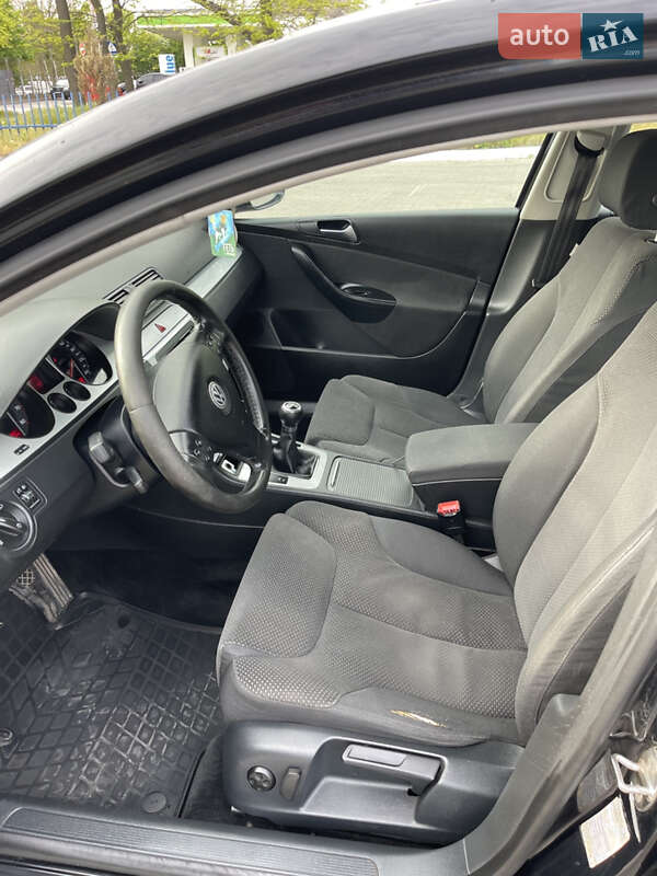 Універсал Volkswagen Passat 2008 в Одесі