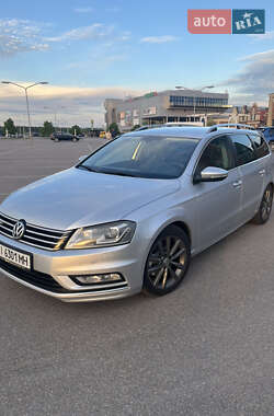 Універсал Volkswagen Passat 2013 в Києві