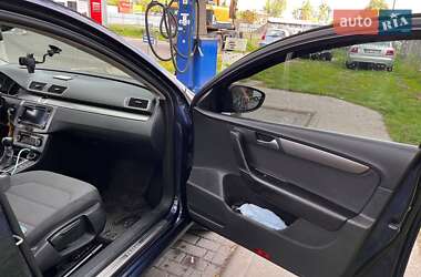 Універсал Volkswagen Passat 2011 в 