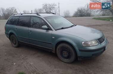 Універсал Volkswagen Passat 1998 в Новому Бузі