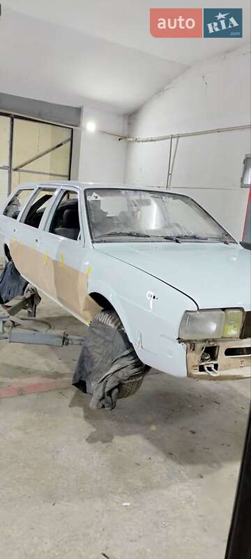 Універсал Volkswagen Passat 1988 в Дніпрі