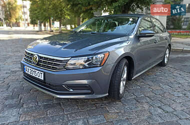 Седан Volkswagen Passat 2017 в 