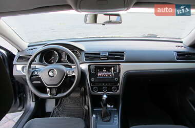 Седан Volkswagen Passat 2017 в 