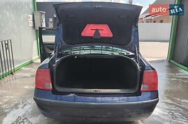 Седан Volkswagen Passat 1998 в 