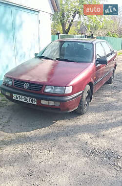 Седан Volkswagen Passat 1996 в Черкасах