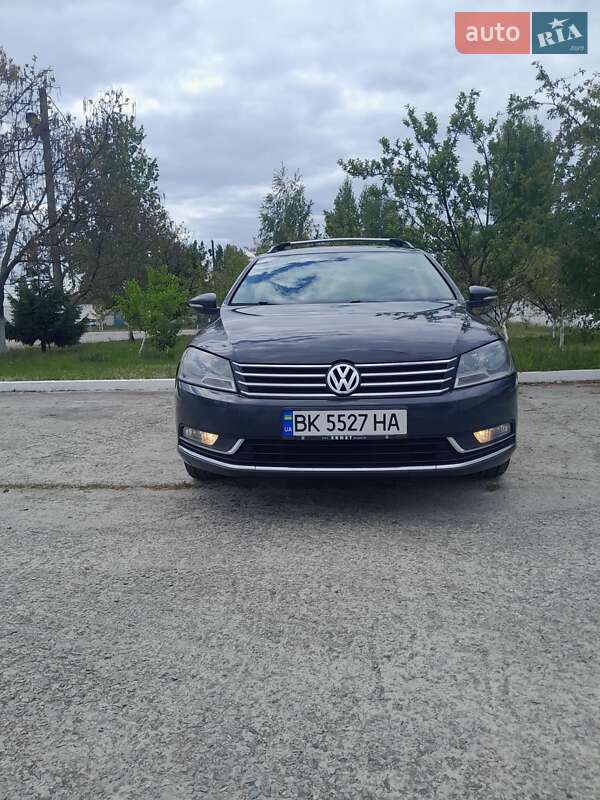 Універсал Volkswagen Passat 2013 в 