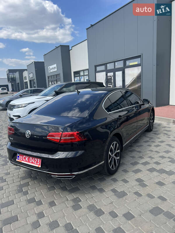 Седан Volkswagen Passat 2018 в Нижней Апше