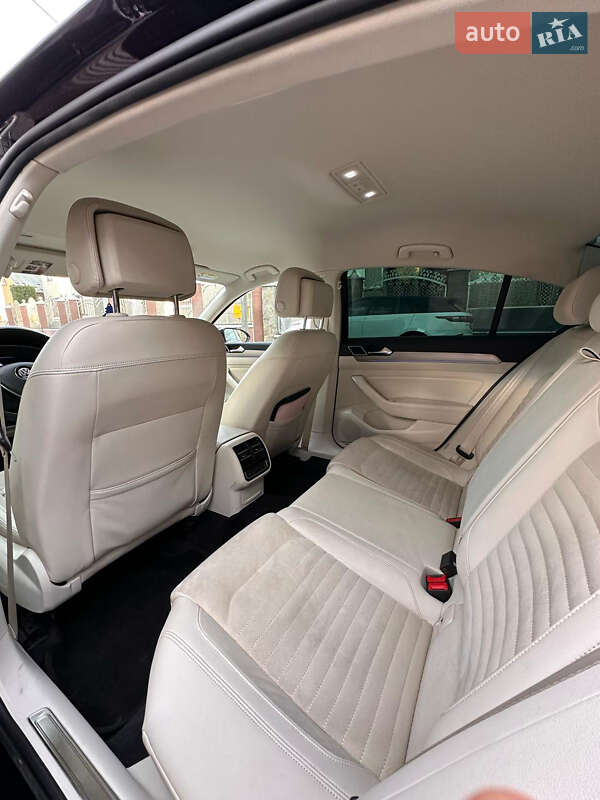 Седан Volkswagen Passat 2018 в Нижней Апше