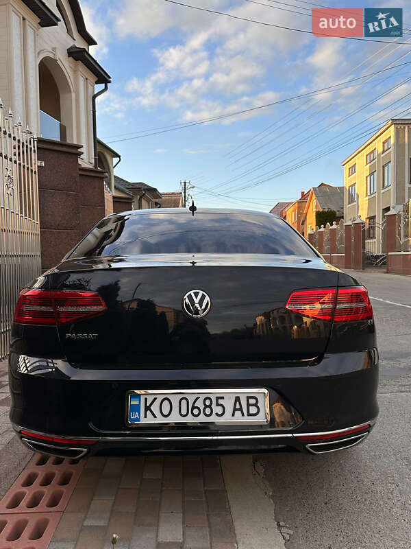 Седан Volkswagen Passat 2018 в Нижней Апше