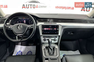 Седан Volkswagen Passat 2019 в 