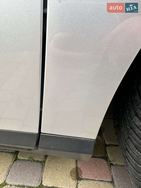 Універсал Volkswagen Passat 2010 в Вінниці